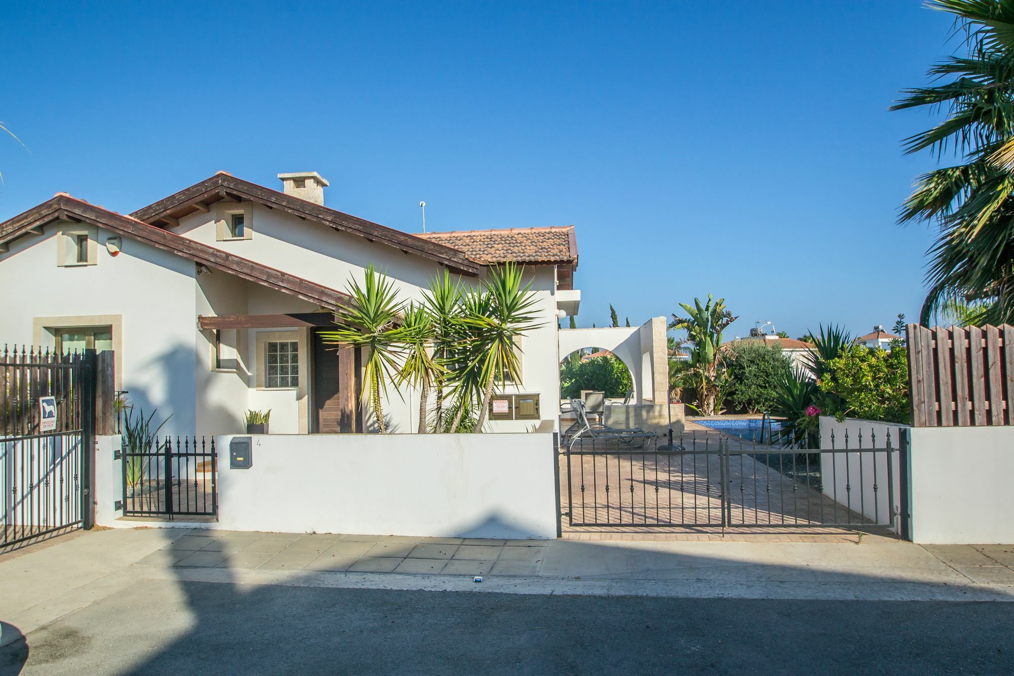 Rada'S Vacation Home Ayia Napa Exterior photo